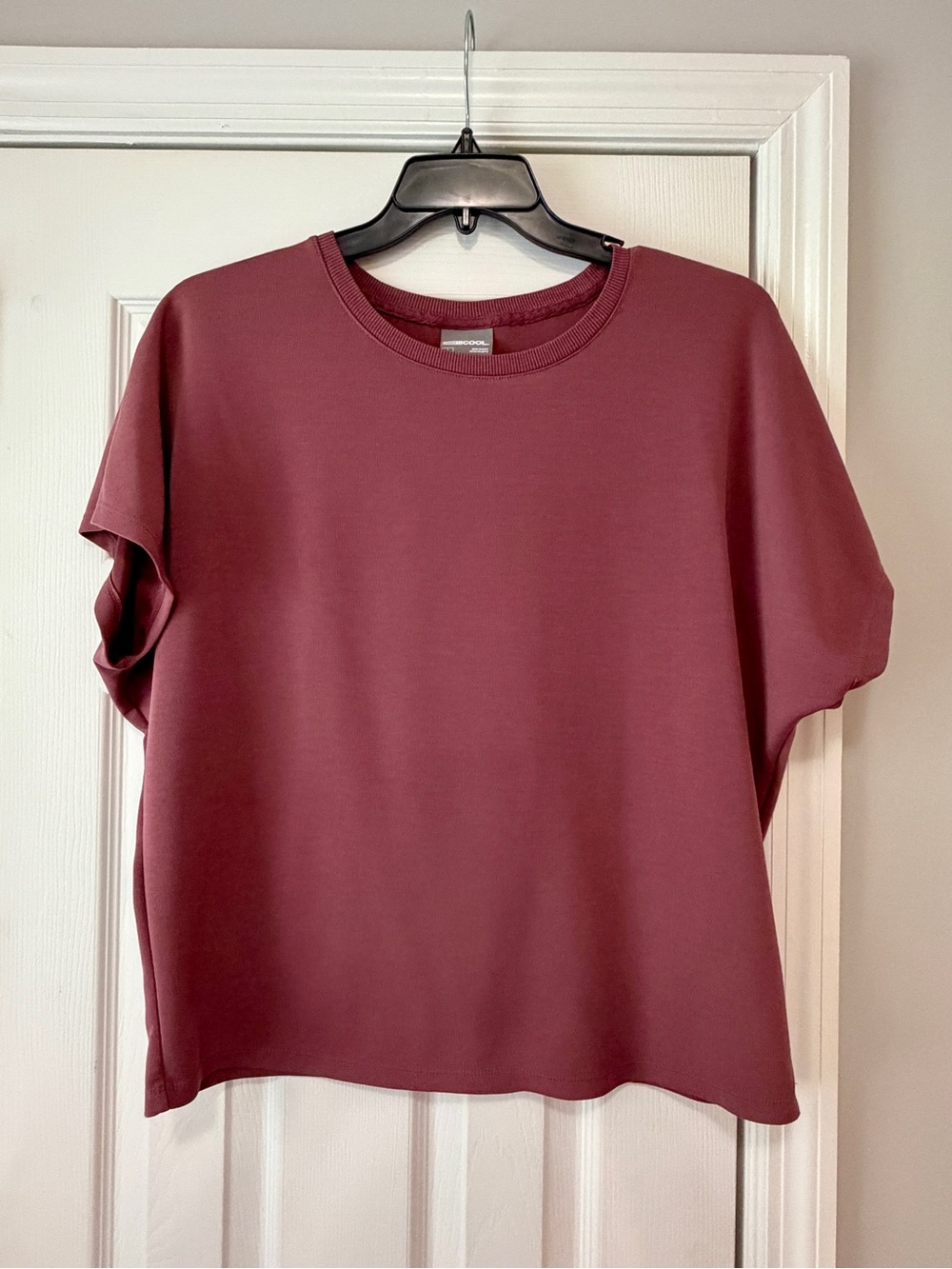 Everyday Relaxed Crewneck Tee in Wine - Women